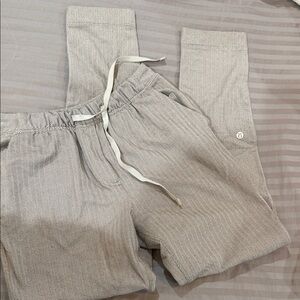 Lululemon Light Gray jogger Drawstring Pants